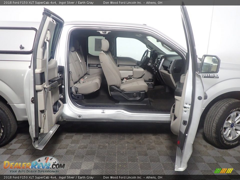 2018 Ford F150 XLT SuperCab 4x4 Ingot Silver / Earth Gray Photo #35