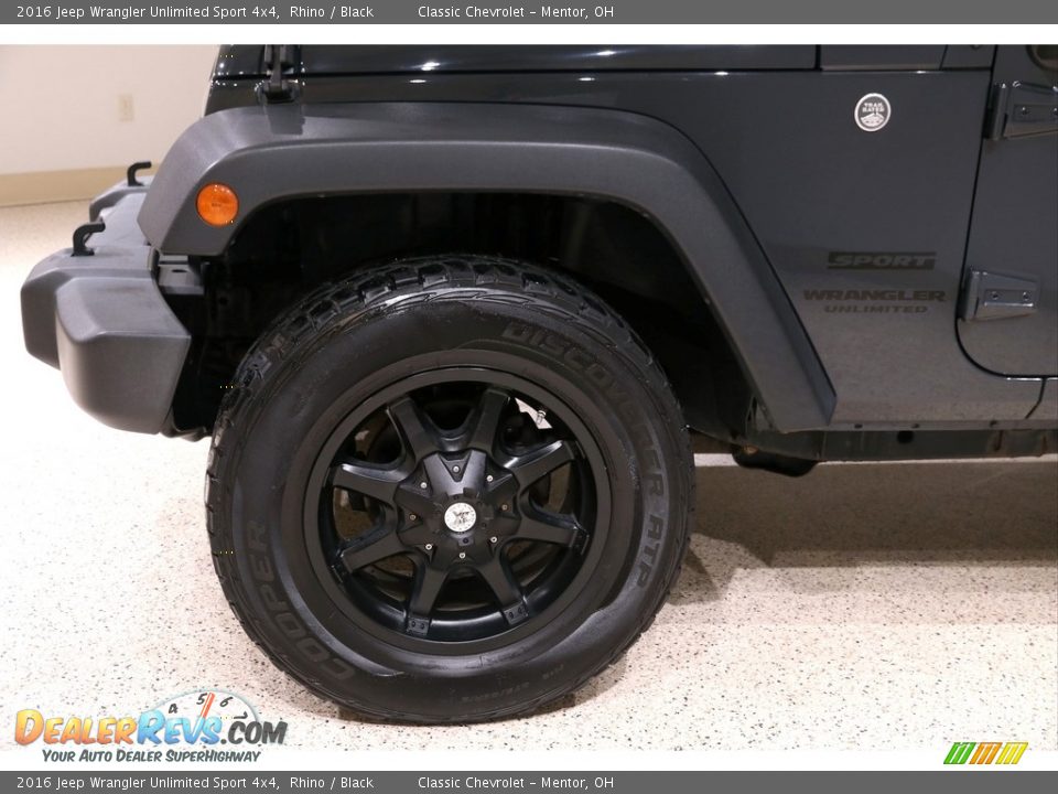 2016 Jeep Wrangler Unlimited Sport 4x4 Rhino / Black Photo #16