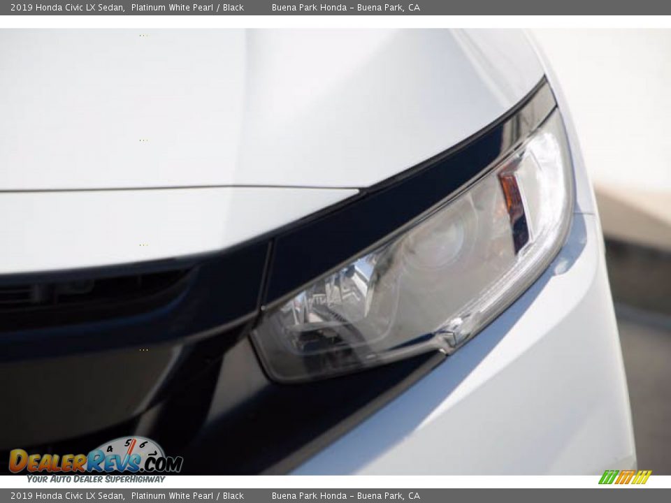 2019 Honda Civic LX Sedan Platinum White Pearl / Black Photo #9