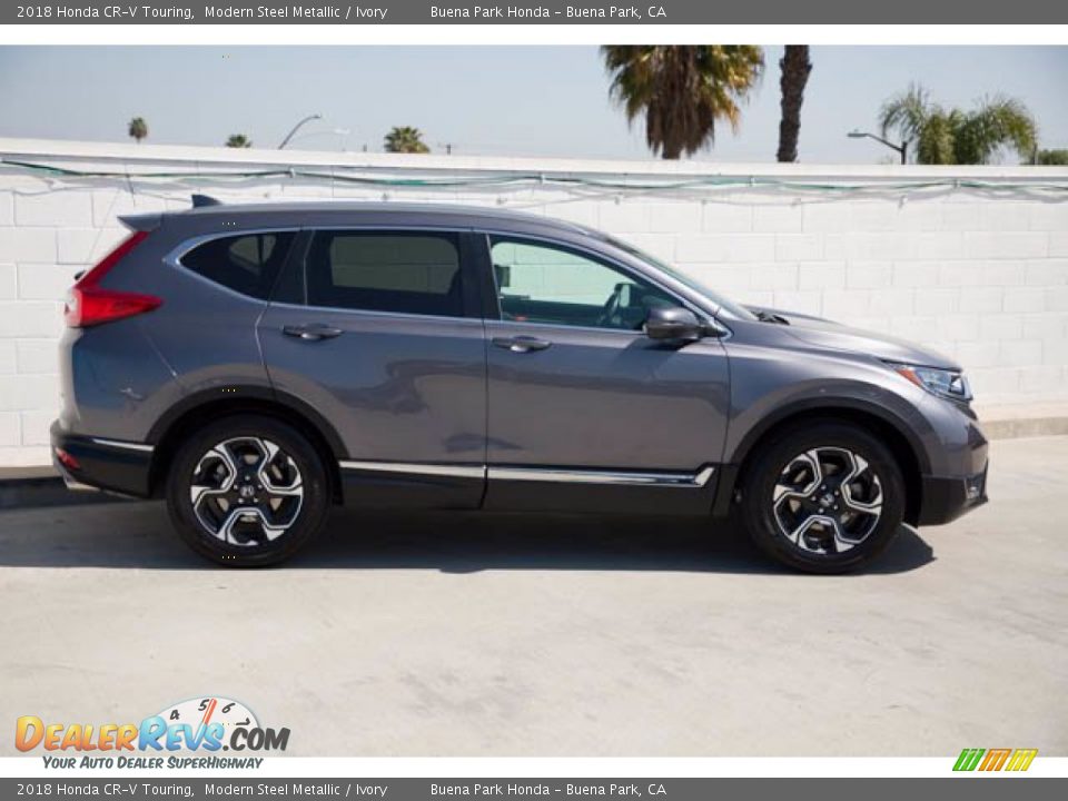 2018 Honda CR-V Touring Modern Steel Metallic / Ivory Photo #8