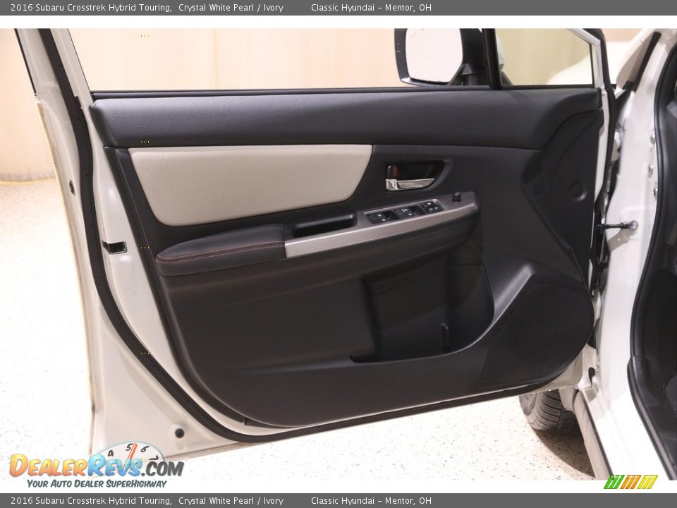 Door Panel of 2016 Subaru Crosstrek Hybrid Touring Photo #4