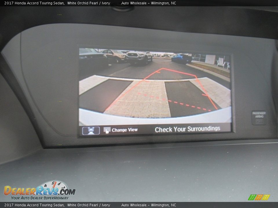 2017 Honda Accord Touring Sedan White Orchid Pearl / Ivory Photo #17