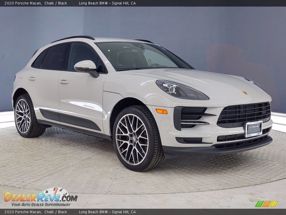 2020 Porsche Macan Chalk / Black Photo #1