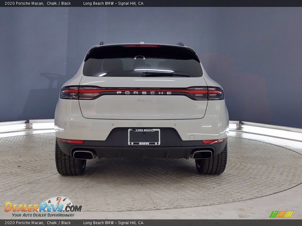 2020 Porsche Macan Chalk / Black Photo #4