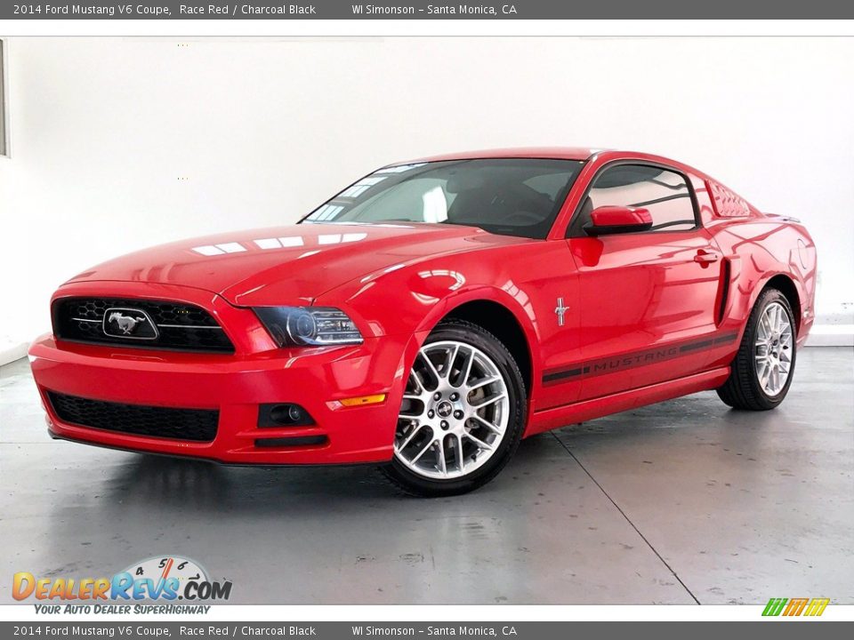 Front 3/4 View of 2014 Ford Mustang V6 Coupe Photo #12