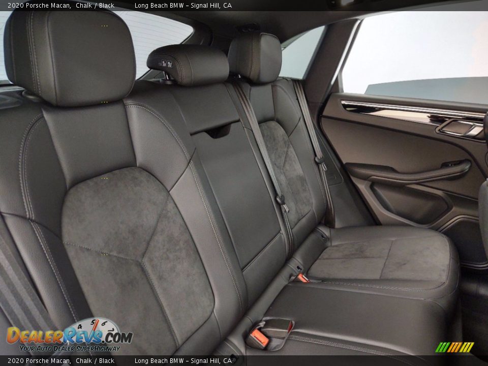 Rear Seat of 2020 Porsche Macan  Photo #35