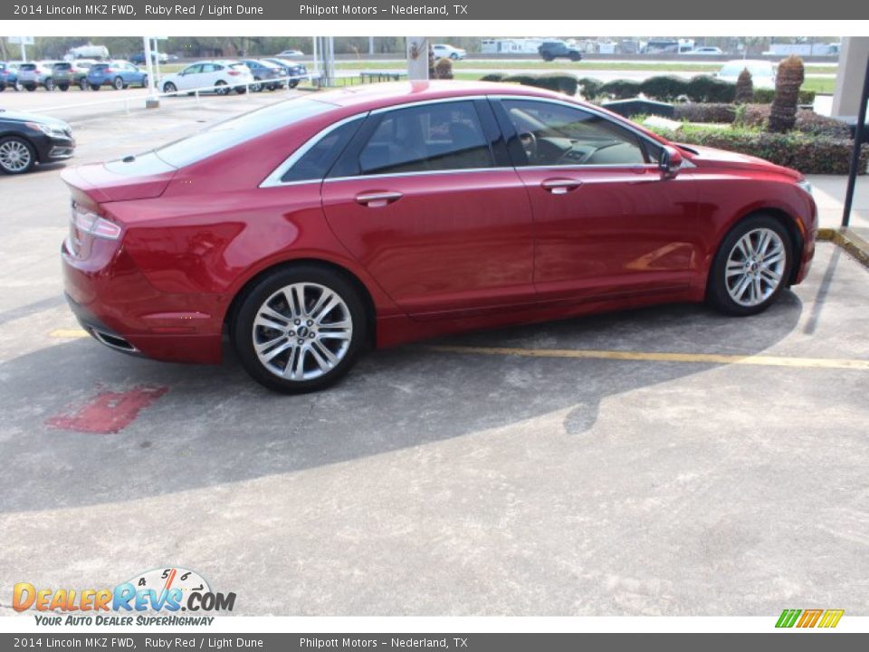 2014 Lincoln MKZ FWD Ruby Red / Light Dune Photo #9