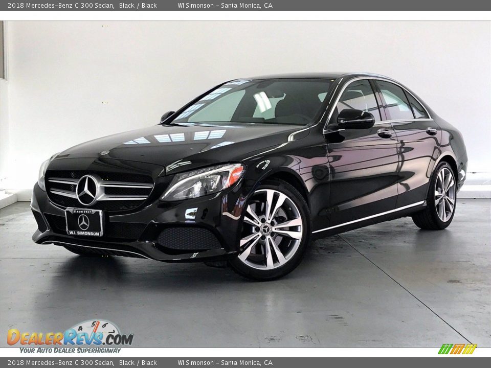 Front 3/4 View of 2018 Mercedes-Benz C 300 Sedan Photo #12