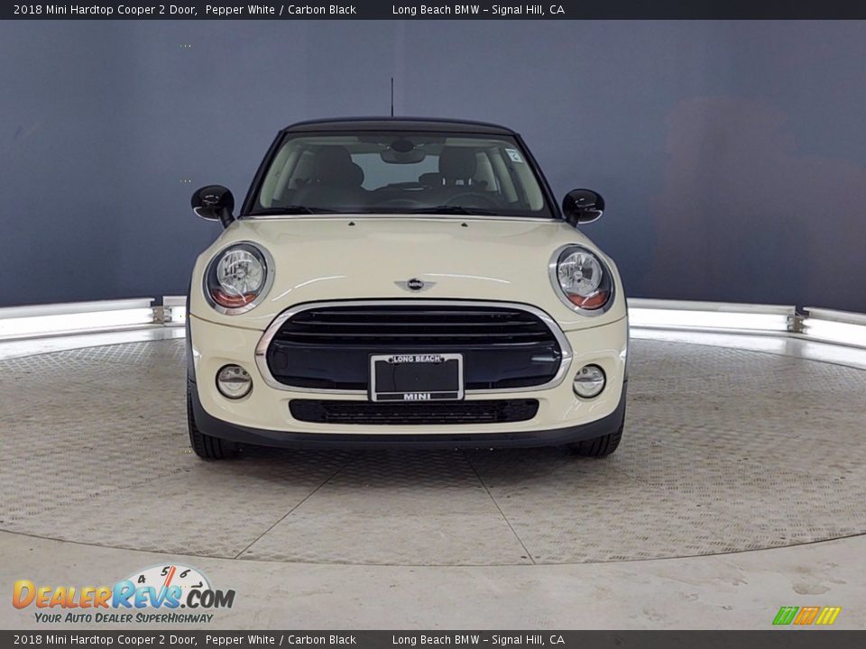 2018 Mini Hardtop Cooper 2 Door Pepper White / Carbon Black Photo #2