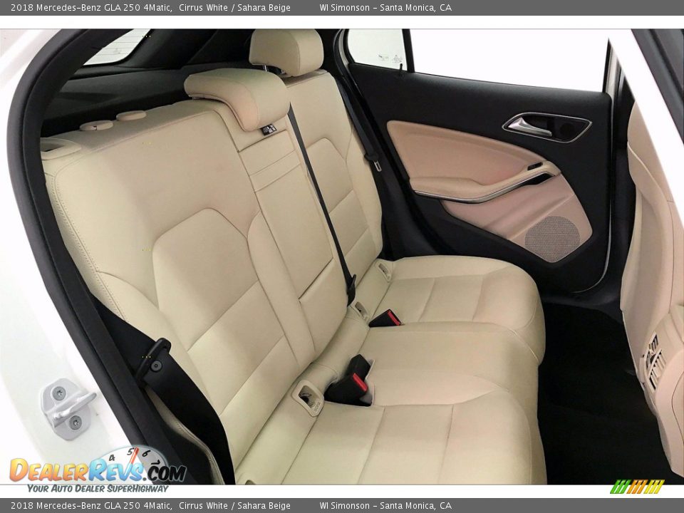 2018 Mercedes-Benz GLA 250 4Matic Cirrus White / Sahara Beige Photo #19