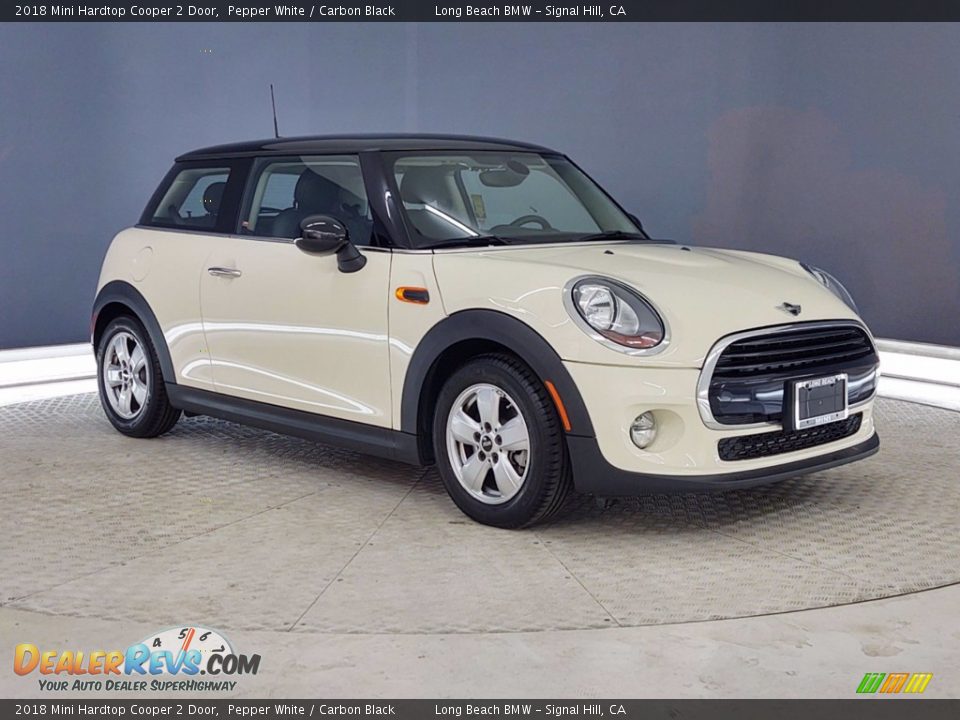 2018 Mini Hardtop Cooper 2 Door Pepper White / Carbon Black Photo #36