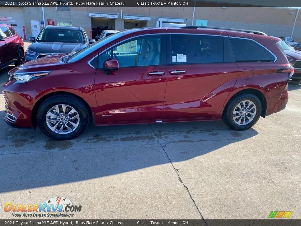 2021 Toyota Sienna XLE AWD Hybrid Ruby Flare Pearl / Chateau Photo #1
