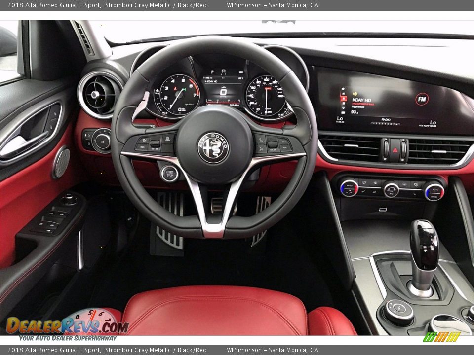 2018 Alfa Romeo Giulia Ti Sport Steering Wheel Photo #4