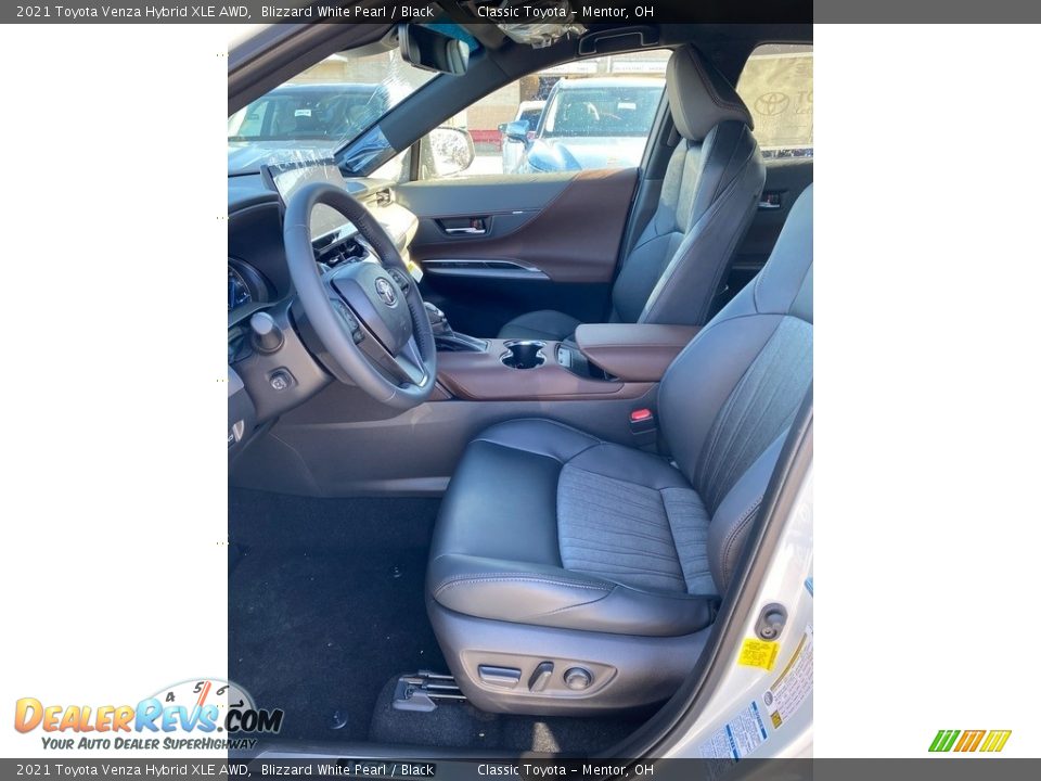 2021 Toyota Venza Hybrid XLE AWD Blizzard White Pearl / Black Photo #2