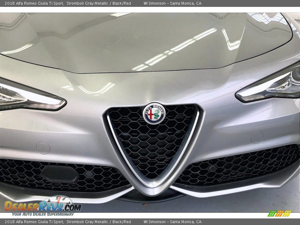 2018 Alfa Romeo Giulia Ti Sport Stromboli Gray Metallic / Black/Red Photo #30