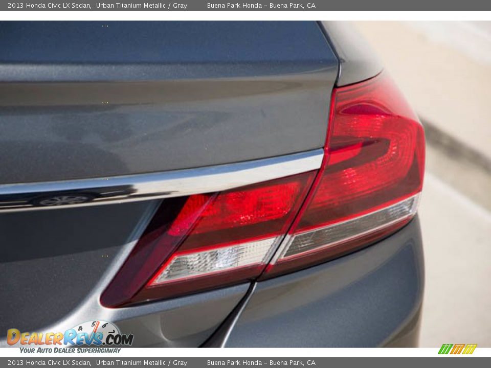 2013 Honda Civic LX Sedan Urban Titanium Metallic / Gray Photo #13