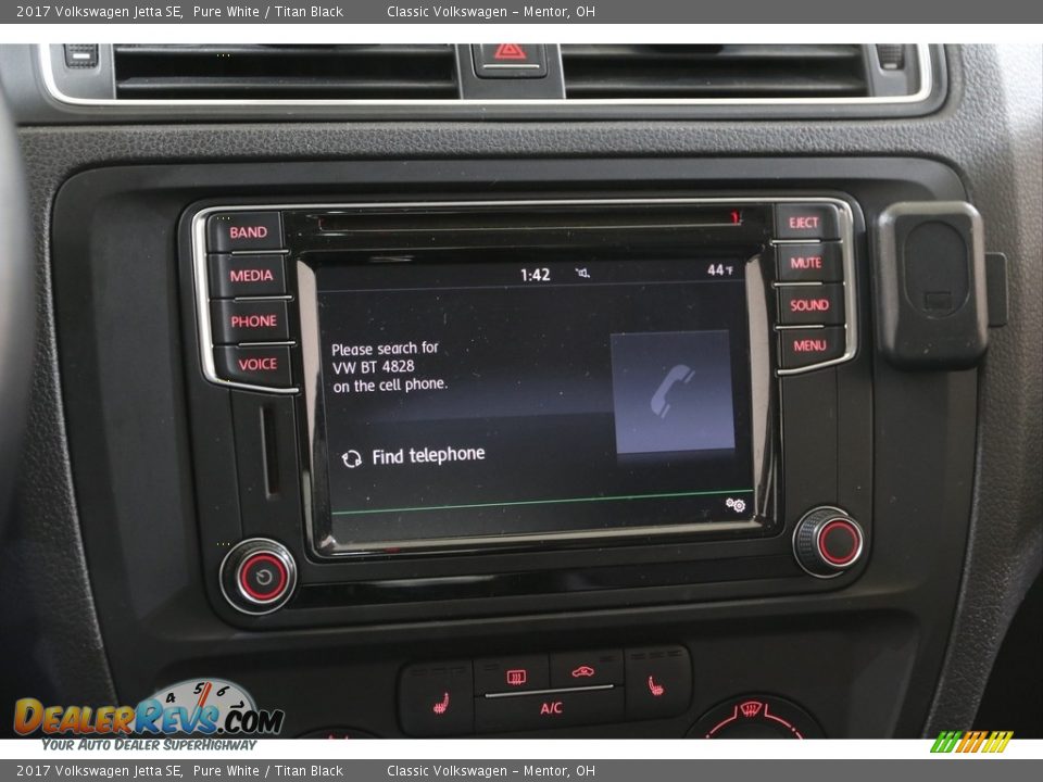 2017 Volkswagen Jetta SE Pure White / Titan Black Photo #11