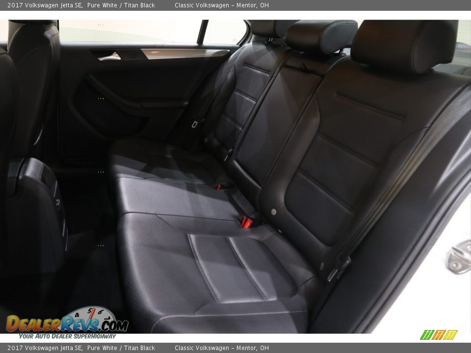 2017 Volkswagen Jetta SE Pure White / Titan Black Photo #15