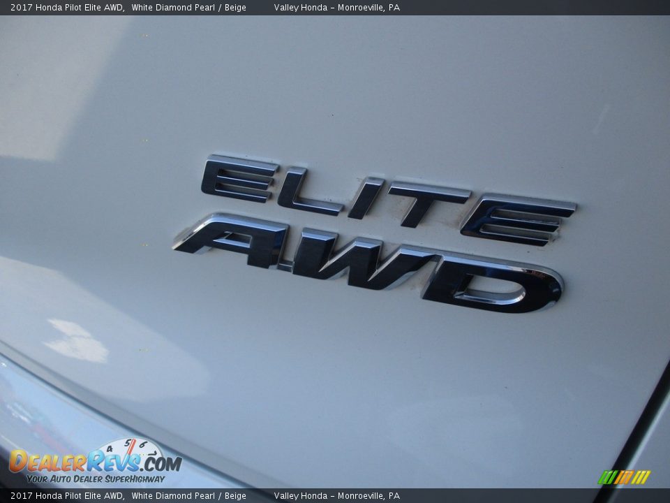 2017 Honda Pilot Elite AWD White Diamond Pearl / Beige Photo #6