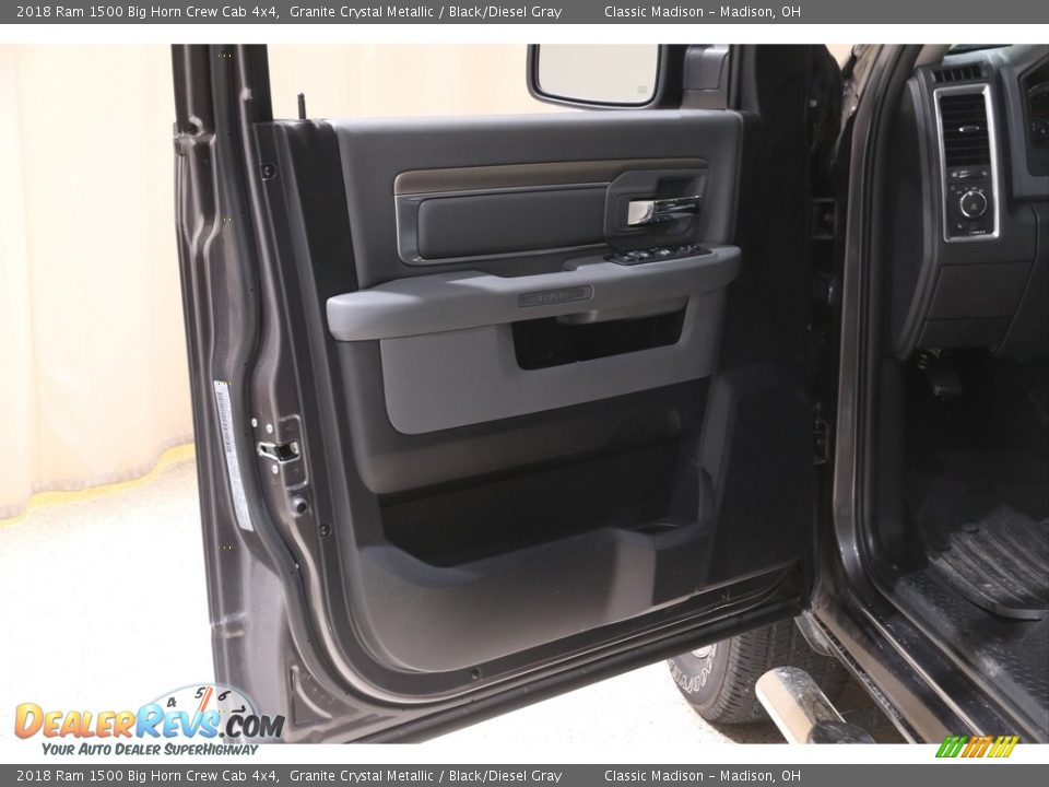2018 Ram 1500 Big Horn Crew Cab 4x4 Granite Crystal Metallic / Black/Diesel Gray Photo #4