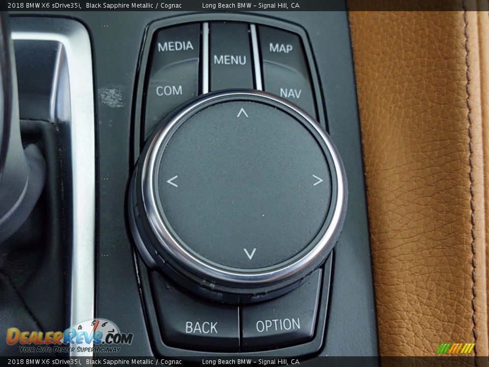 Controls of 2018 BMW X6 sDrive35i Photo #28