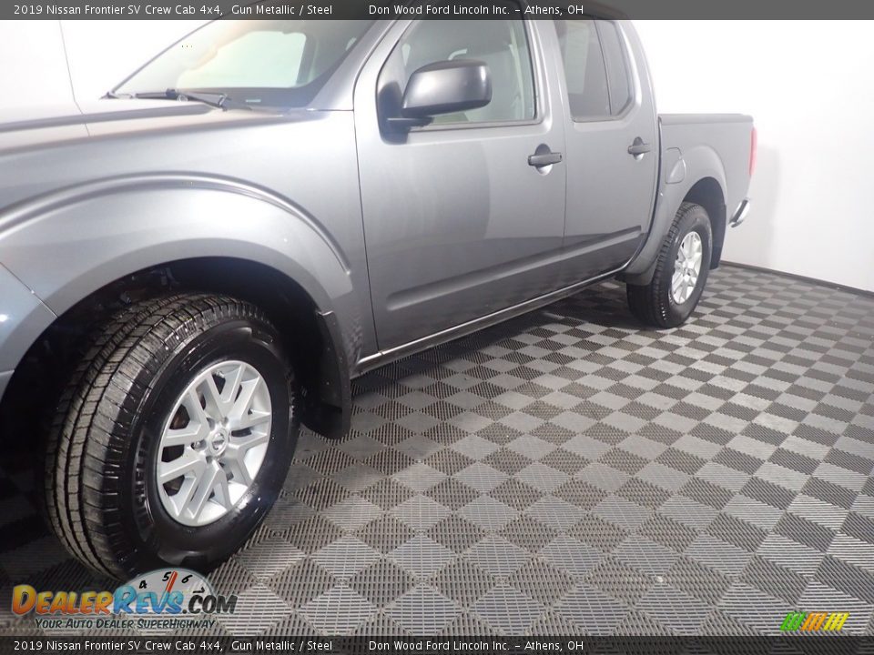 2019 Nissan Frontier SV Crew Cab 4x4 Gun Metallic / Steel Photo #10