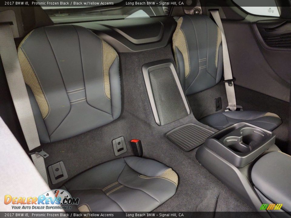 Rear Seat of 2017 BMW i8  Photo #33