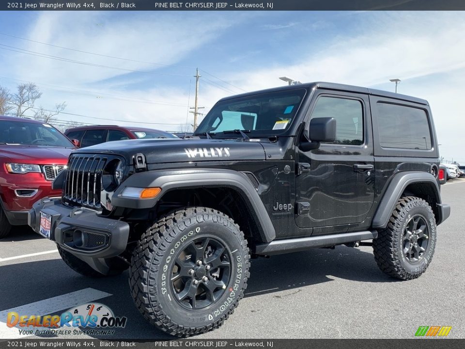 Front 3/4 View of 2021 Jeep Wrangler Willys 4x4 Photo #1