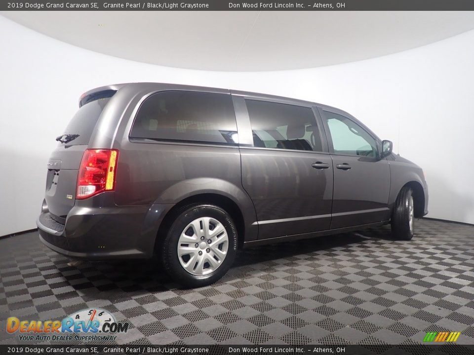 2019 Dodge Grand Caravan SE Granite Pearl / Black/Light Graystone Photo #16