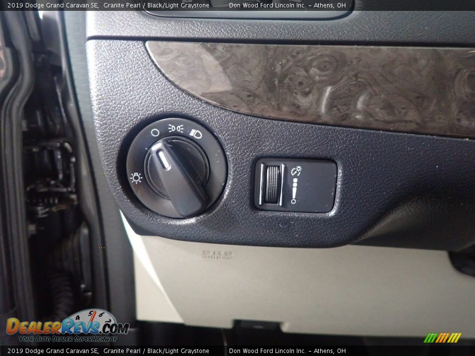 2019 Dodge Grand Caravan SE Granite Pearl / Black/Light Graystone Photo #31