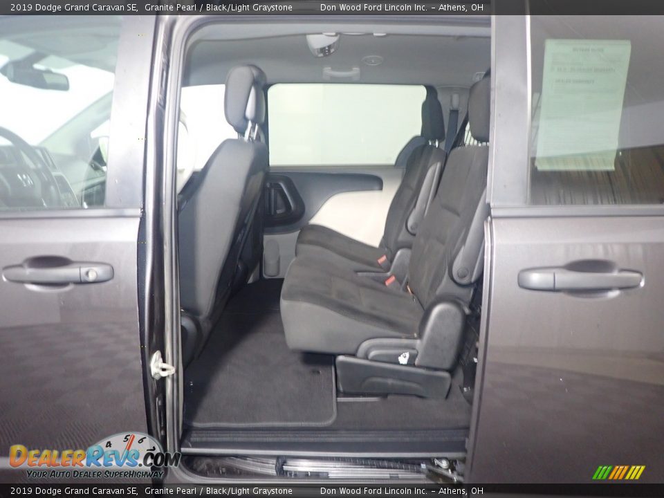 2019 Dodge Grand Caravan SE Granite Pearl / Black/Light Graystone Photo #33