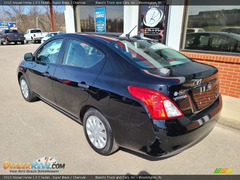 2013 Nissan Versa 1.6 S Sedan Super Black / Charcoal Photo #18