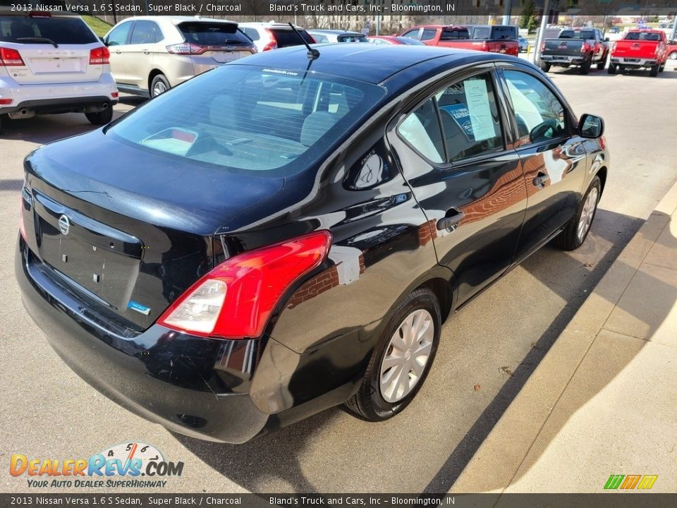 2013 Nissan Versa 1.6 S Sedan Super Black / Charcoal Photo #23