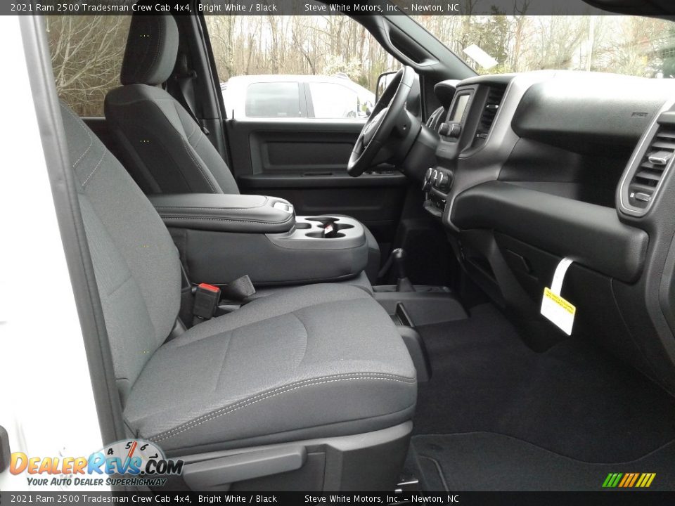 2021 Ram 2500 Tradesman Crew Cab 4x4 Bright White / Black Photo #16