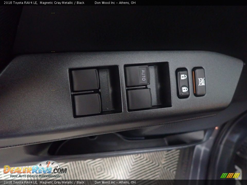 2018 Toyota RAV4 LE Magnetic Gray Metallic / Black Photo #21