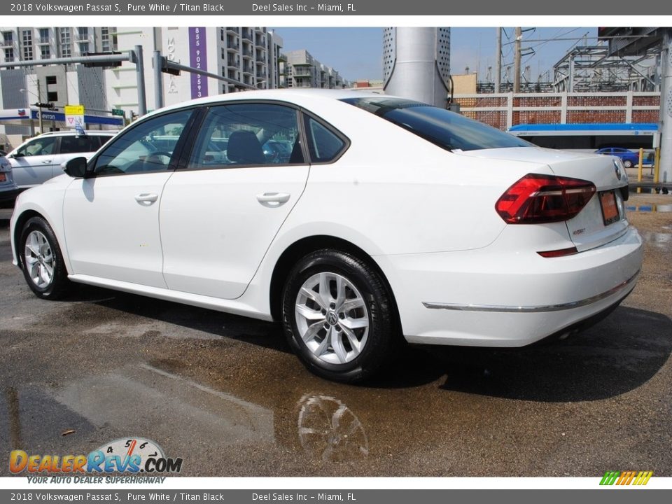 2018 Volkswagen Passat S Pure White / Titan Black Photo #7