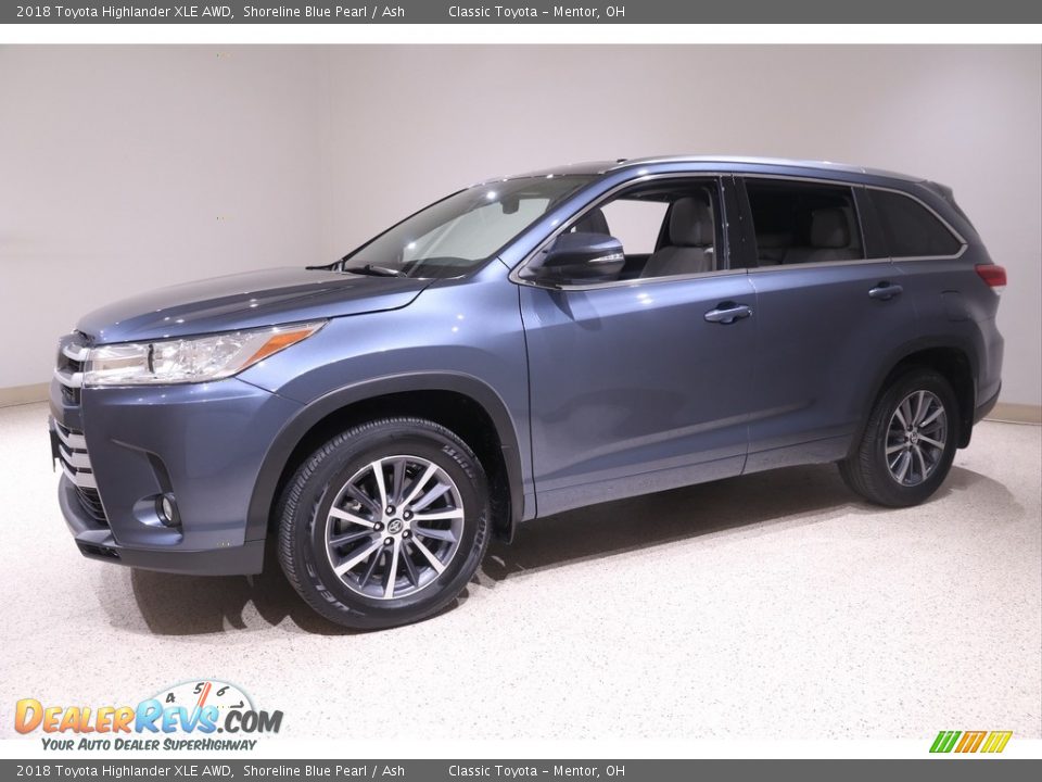 2018 Toyota Highlander XLE AWD Shoreline Blue Pearl / Ash Photo #3