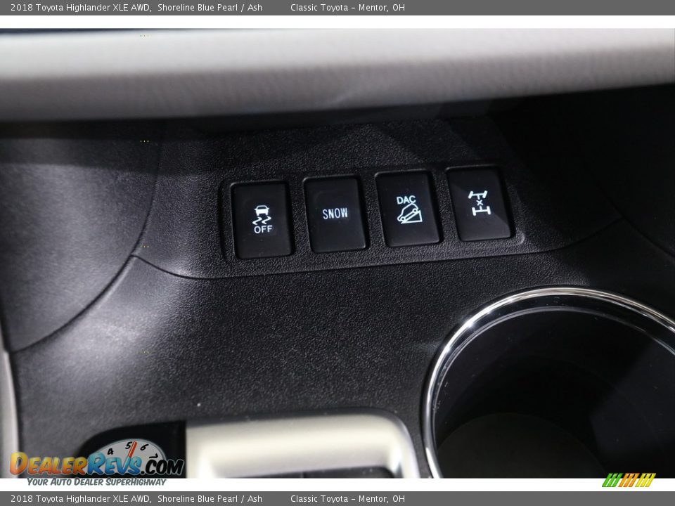 2018 Toyota Highlander XLE AWD Shoreline Blue Pearl / Ash Photo #15