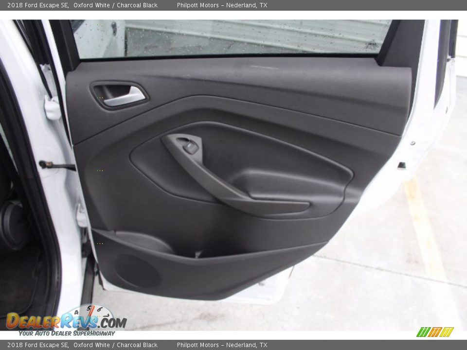 2018 Ford Escape SE Oxford White / Charcoal Black Photo #26
