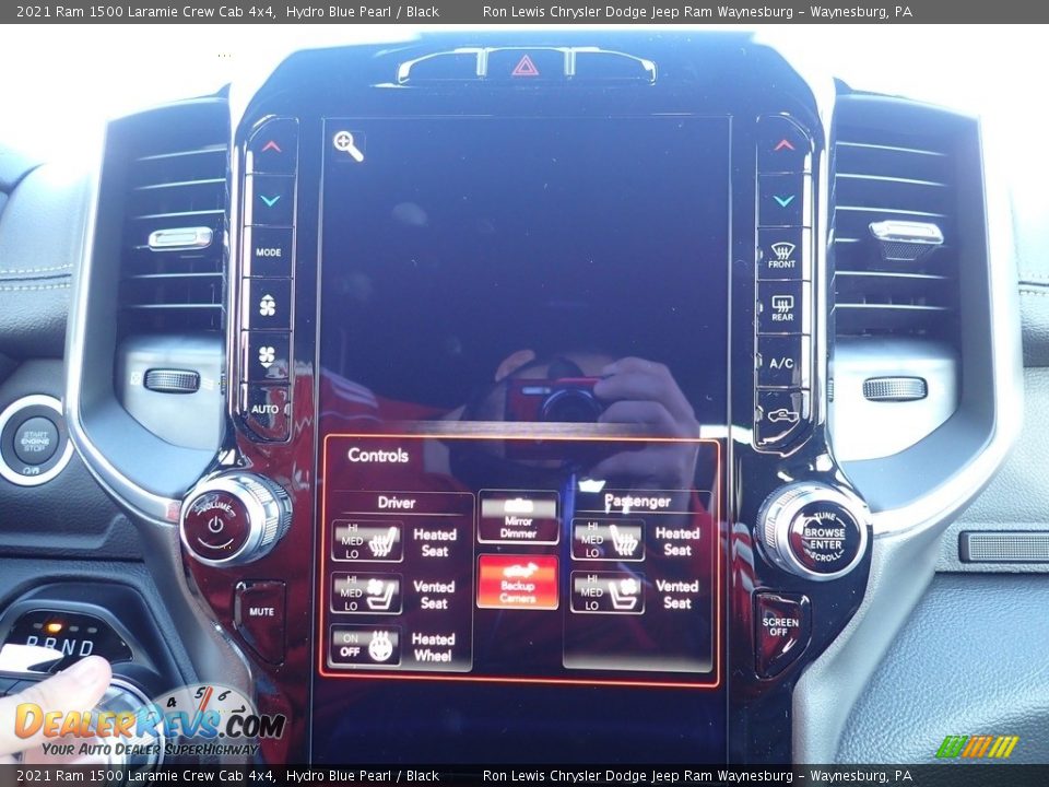 2021 Ram 1500 Laramie Crew Cab 4x4 Hydro Blue Pearl / Black Photo #18