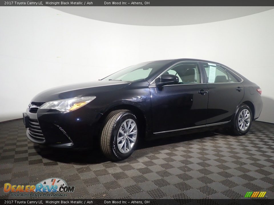 2017 Toyota Camry LE Midnight Black Metallic / Ash Photo #8