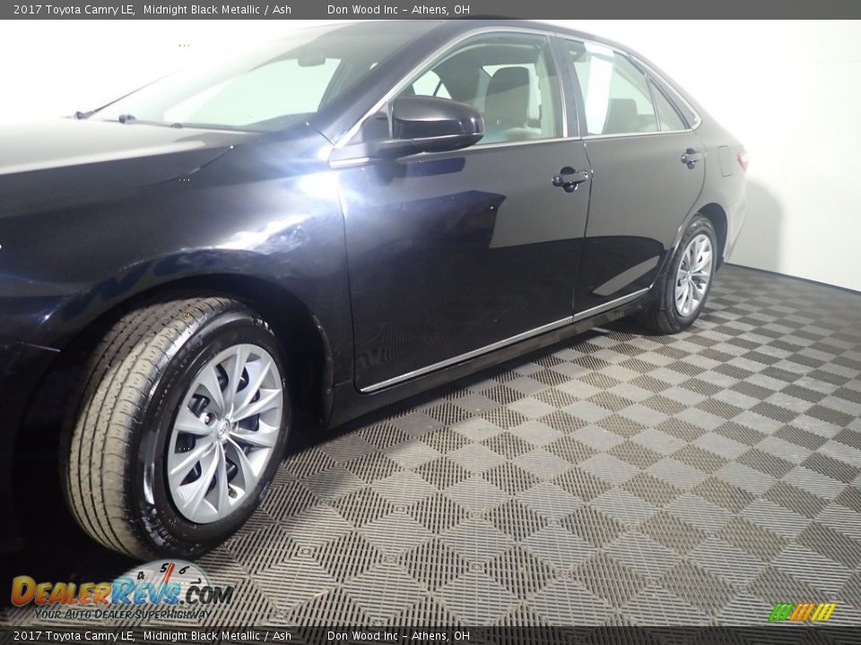2017 Toyota Camry LE Midnight Black Metallic / Ash Photo #10