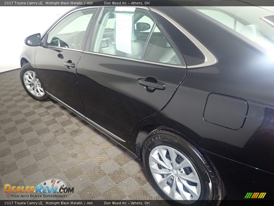 2017 Toyota Camry LE Midnight Black Metallic / Ash Photo #18