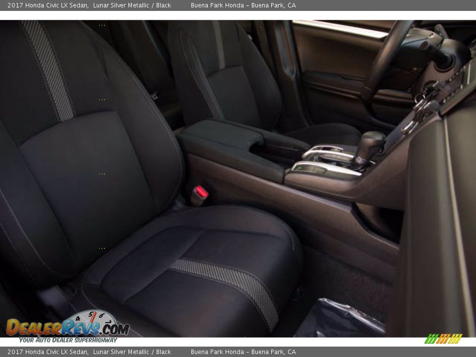 2017 Honda Civic LX Sedan Lunar Silver Metallic / Black Photo #25