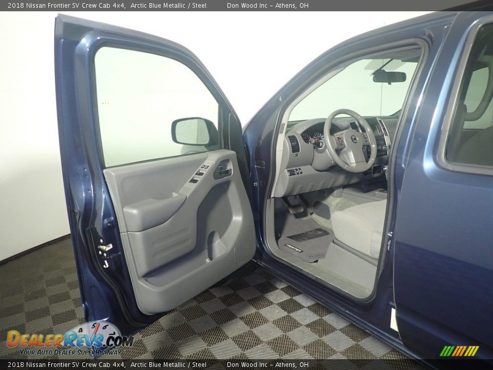 2018 Nissan Frontier SV Crew Cab 4x4 Arctic Blue Metallic / Steel Photo #19