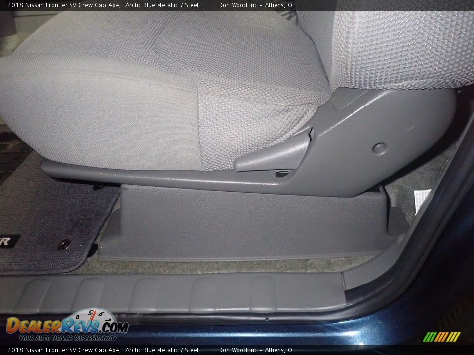 2018 Nissan Frontier SV Crew Cab 4x4 Arctic Blue Metallic / Steel Photo #22