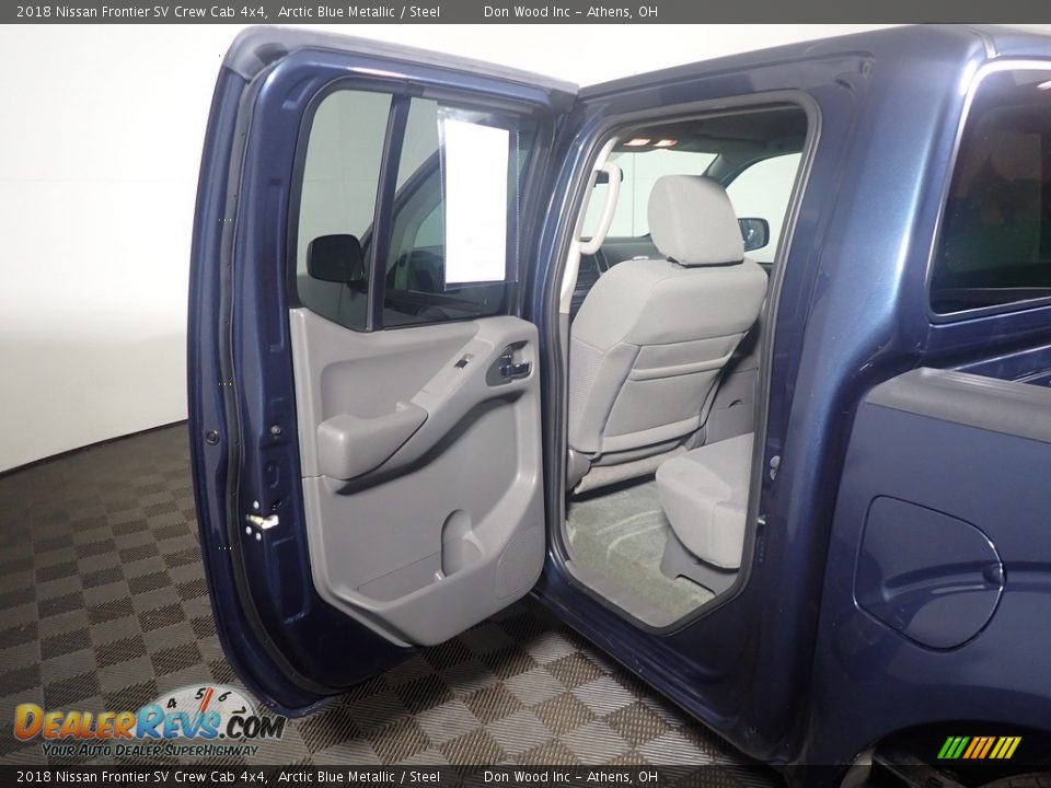 2018 Nissan Frontier SV Crew Cab 4x4 Arctic Blue Metallic / Steel Photo #34