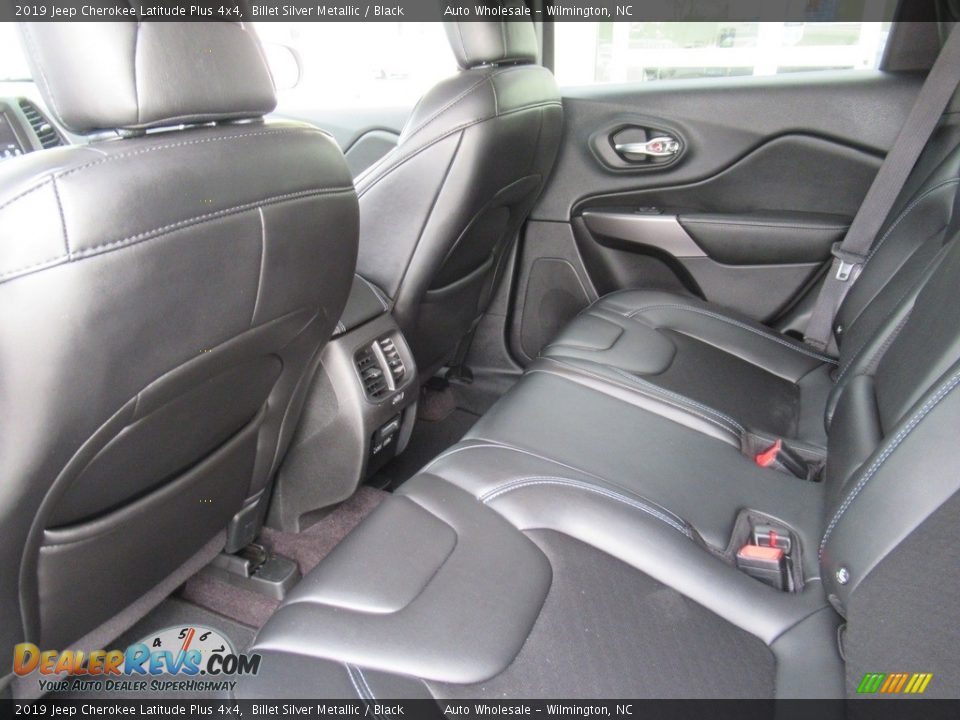 2019 Jeep Cherokee Latitude Plus 4x4 Billet Silver Metallic / Black Photo #11
