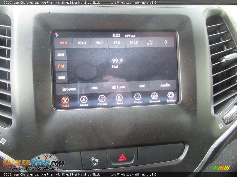 2019 Jeep Cherokee Latitude Plus 4x4 Billet Silver Metallic / Black Photo #16