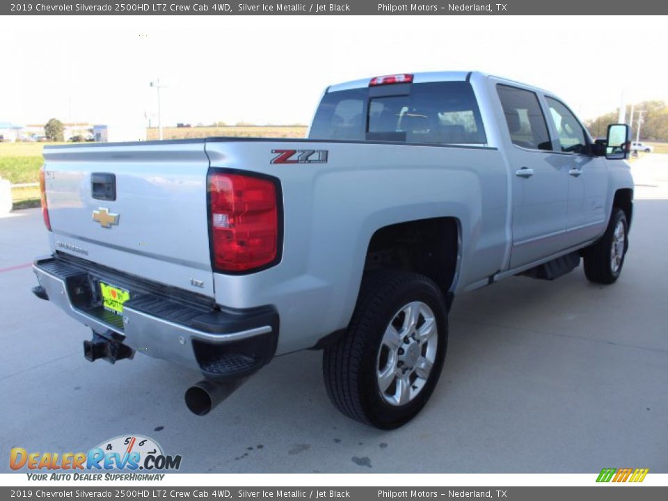 2019 Chevrolet Silverado 2500HD LTZ Crew Cab 4WD Silver Ice Metallic / Jet Black Photo #8